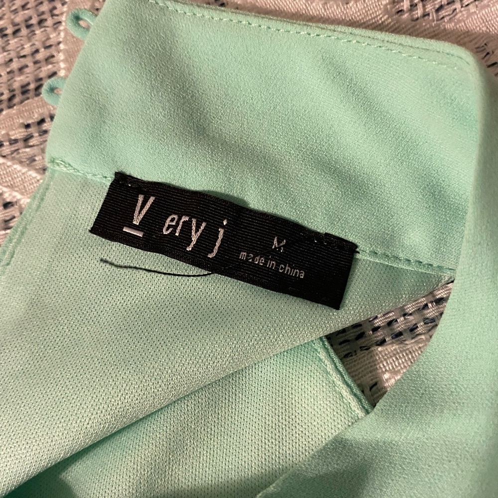 Scallop shoulder boutique dress